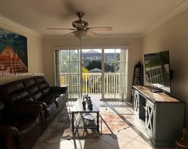 1515 E Broward Blvd - Photo Thumbnail 5