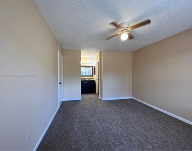 4281 W Mcnab Rd - Photo Thumbnail 10