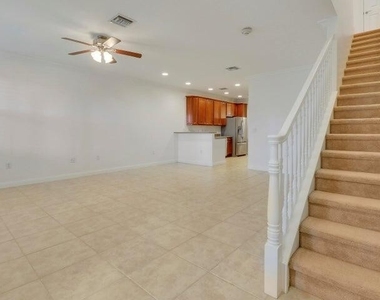 1431 N Jeaga Drive - Photo Thumbnail 11