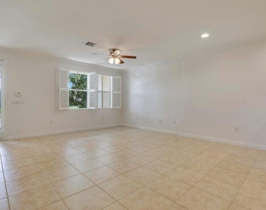 1431 N Jeaga Drive - Photo Thumbnail 3