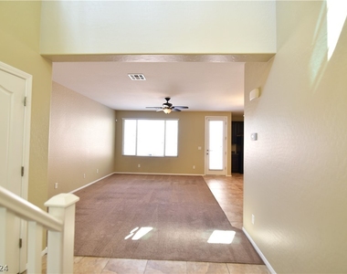 10318 Jolly Hill Avenue - Photo Thumbnail 3