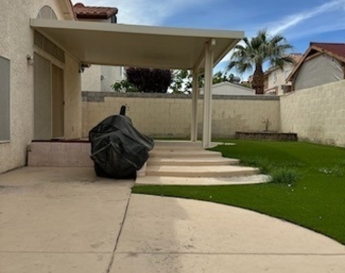 8752 Raindrop Canyon Avenue - Photo Thumbnail 19