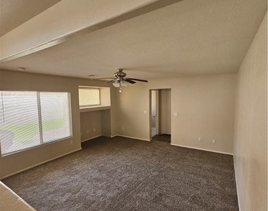 8752 Raindrop Canyon Avenue - Photo Thumbnail 18