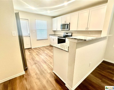 452 Lynwood Gold - Photo Thumbnail 9