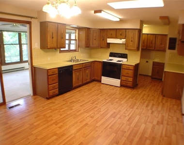 20 Cobb  Cir - Photo Thumbnail 8