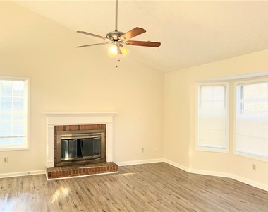 2285 Boone Court - Photo Thumbnail 3