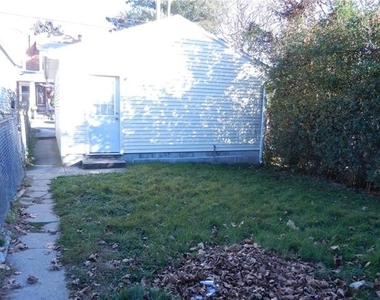 1428 Center Street - Photo Thumbnail 3