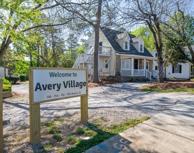 114 Avery Street - Photo Thumbnail 8