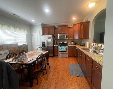 706 Whitetail Creek Way - Photo Thumbnail 2