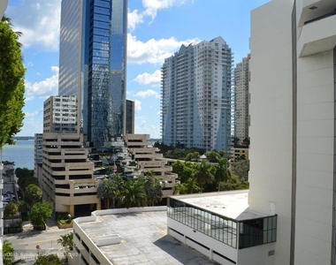 951 Brickell Ave - Photo Thumbnail 22