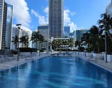 951 Brickell Ave - Photo Thumbnail 27