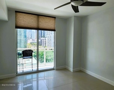 951 Brickell Ave - Photo Thumbnail 11