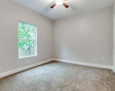 1474 E Texas Street - Photo Thumbnail 6