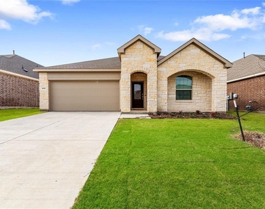 1209 Mesquite Lane - Photo Thumbnail 0