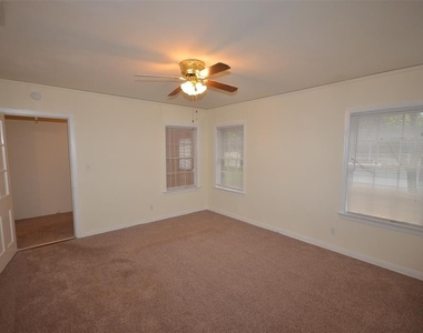 6034 Marquita Avenue - Photo Thumbnail 17