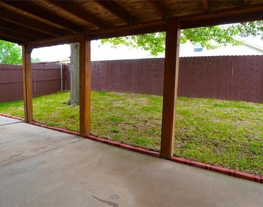 2024 Wildwood Drive - Photo Thumbnail 20