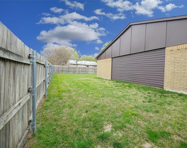 507 Cumberland Drive - Photo Thumbnail 24