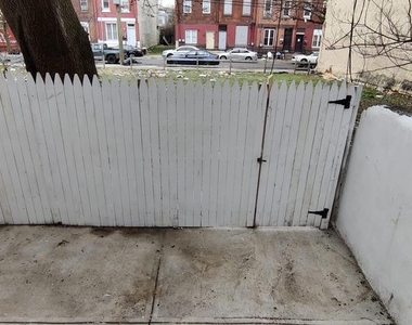 2246 N Chadwick St - Photo Thumbnail 20