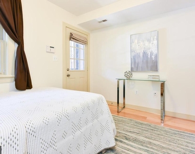 1756 U St Nw - Photo Thumbnail 12