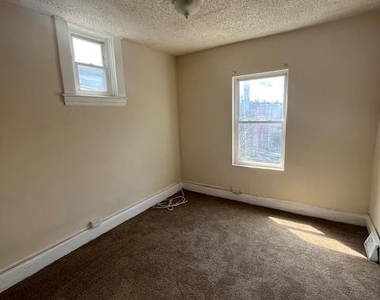 1428 N Milton Avenue - Photo Thumbnail 7