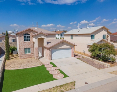 2405 Tierra Humeda Drive - Photo Thumbnail 1