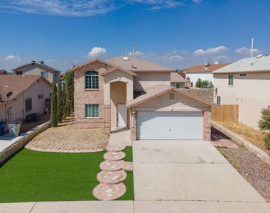 2405 Tierra Humeda Drive - Photo Thumbnail 0