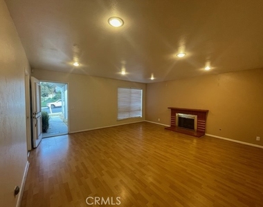 2147 Annadel Avenue - Photo Thumbnail 2