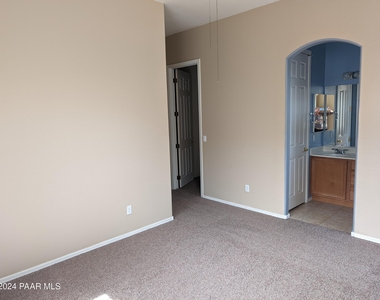 5361 N Bremont Way - Photo Thumbnail 11