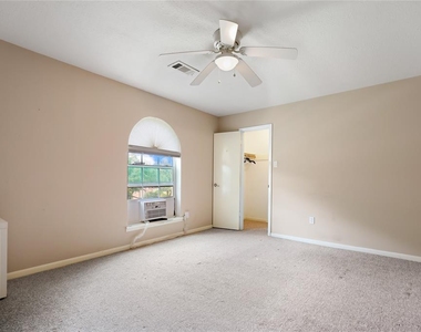 12019 Riverview Drive - Photo Thumbnail 17