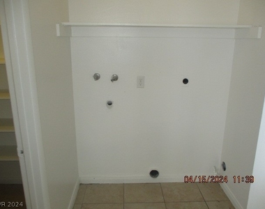 2749 Long Court - Photo Thumbnail 4