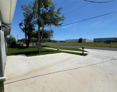 5314 E Sligh Avenue - Photo Thumbnail 6