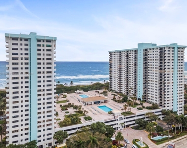 1201 S Ocean Dr - Photo Thumbnail 7