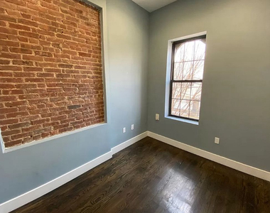 1872 Gates Avenue - Photo Thumbnail 1