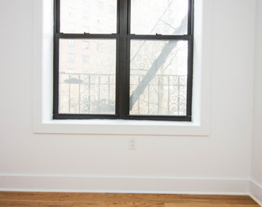 930 Dekalb Ave - Photo Thumbnail 19