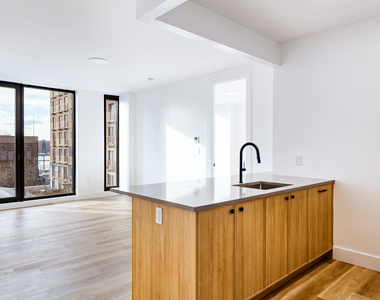 303 Wythe Avenue - Photo Thumbnail 0