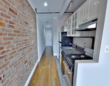 340 East 18th Street - Photo Thumbnail 7