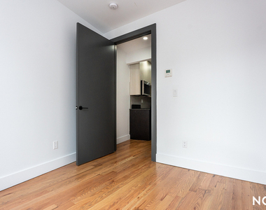 375 Lefferts Avenue - Photo Thumbnail 6