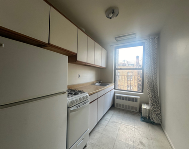 323A East 89th Street - Photo Thumbnail 10