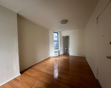 323A East 89th Street - Photo Thumbnail 11