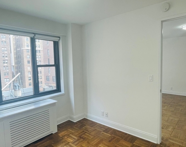  56th Street - Photo Thumbnail 2