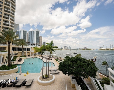 808 Brickell Key Dr - Photo Thumbnail 88