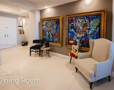 808 Brickell Key Dr - Photo Thumbnail 6