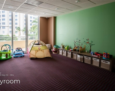 808 Brickell Key Dr - Photo Thumbnail 80