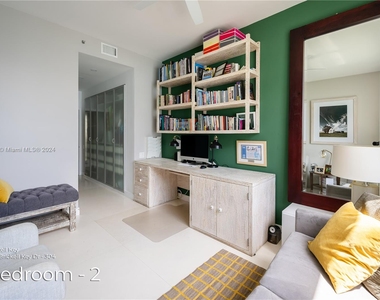 808 Brickell Key Dr - Photo Thumbnail 32