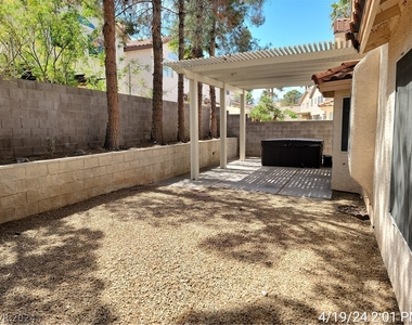 7813 Desert Candle Way - Photo Thumbnail 30