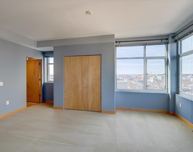 309 W Washington Avenue - Photo Thumbnail 10