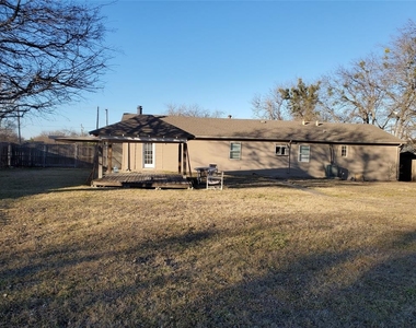 4706 Sachse Road - Photo Thumbnail 3