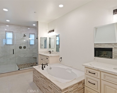 21324 Veleta Circle - Photo Thumbnail 14