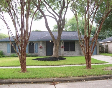 2617 Knoxville Drive - Photo Thumbnail 0