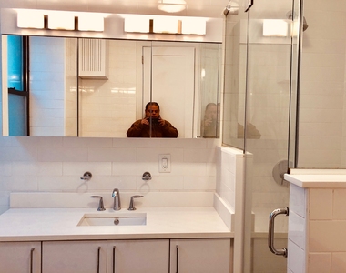 West 58th Street - Photo Thumbnail 11
